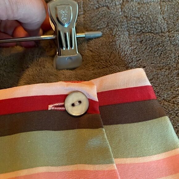 NWT Charter Club silk spring / work skirt. - Picture 6 of 9